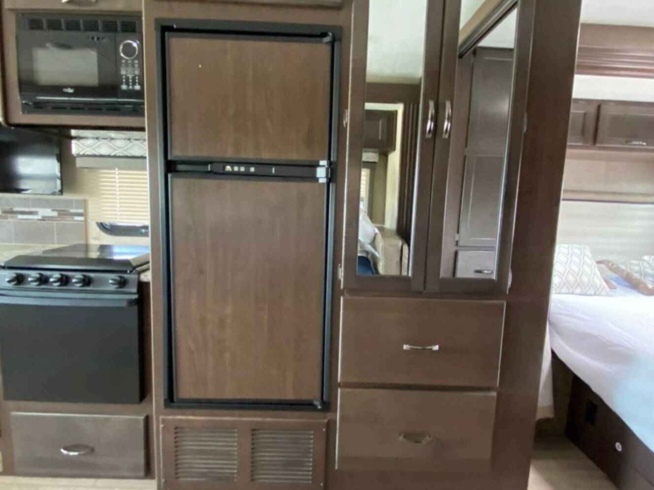 A photo of this 2019 Thor Motor Coach Freedom Traveler A27