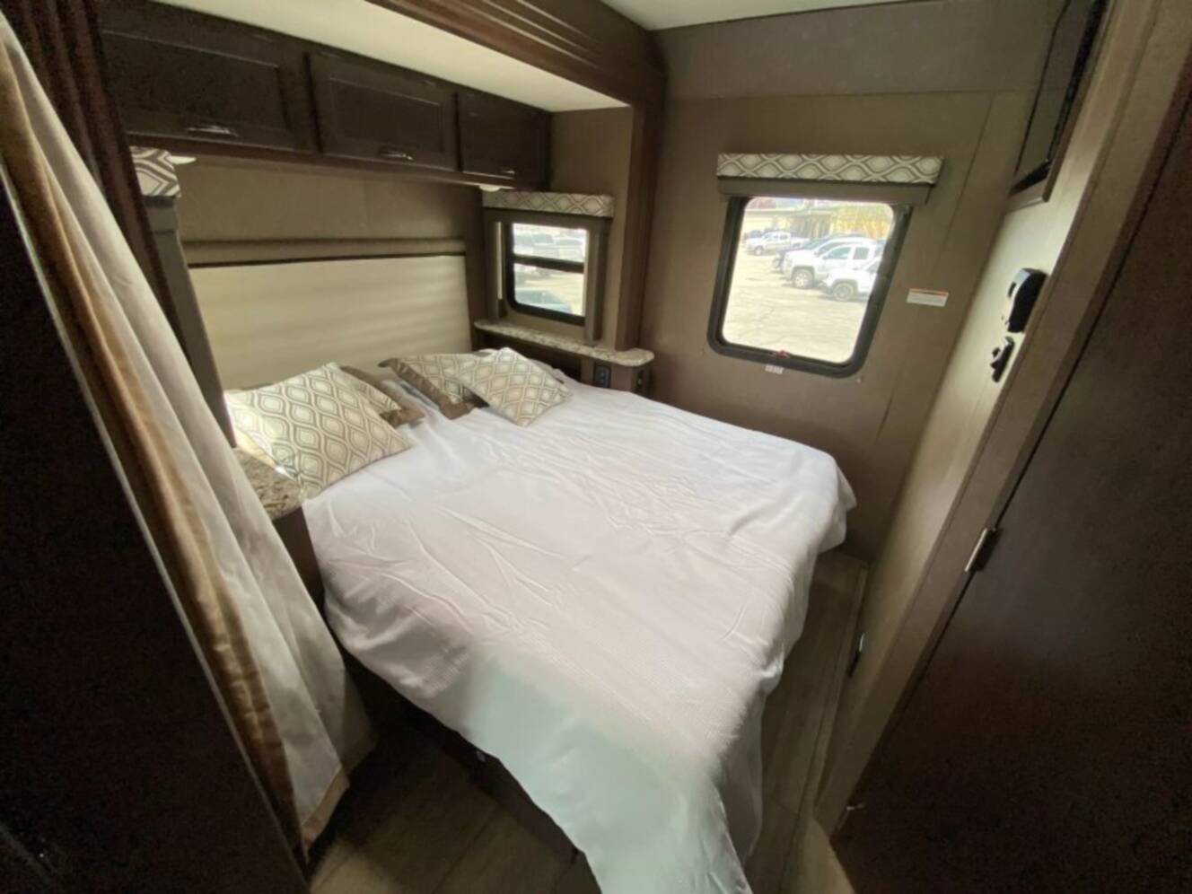 A photo of this 2019 Thor Motor Coach Freedom Traveler A27