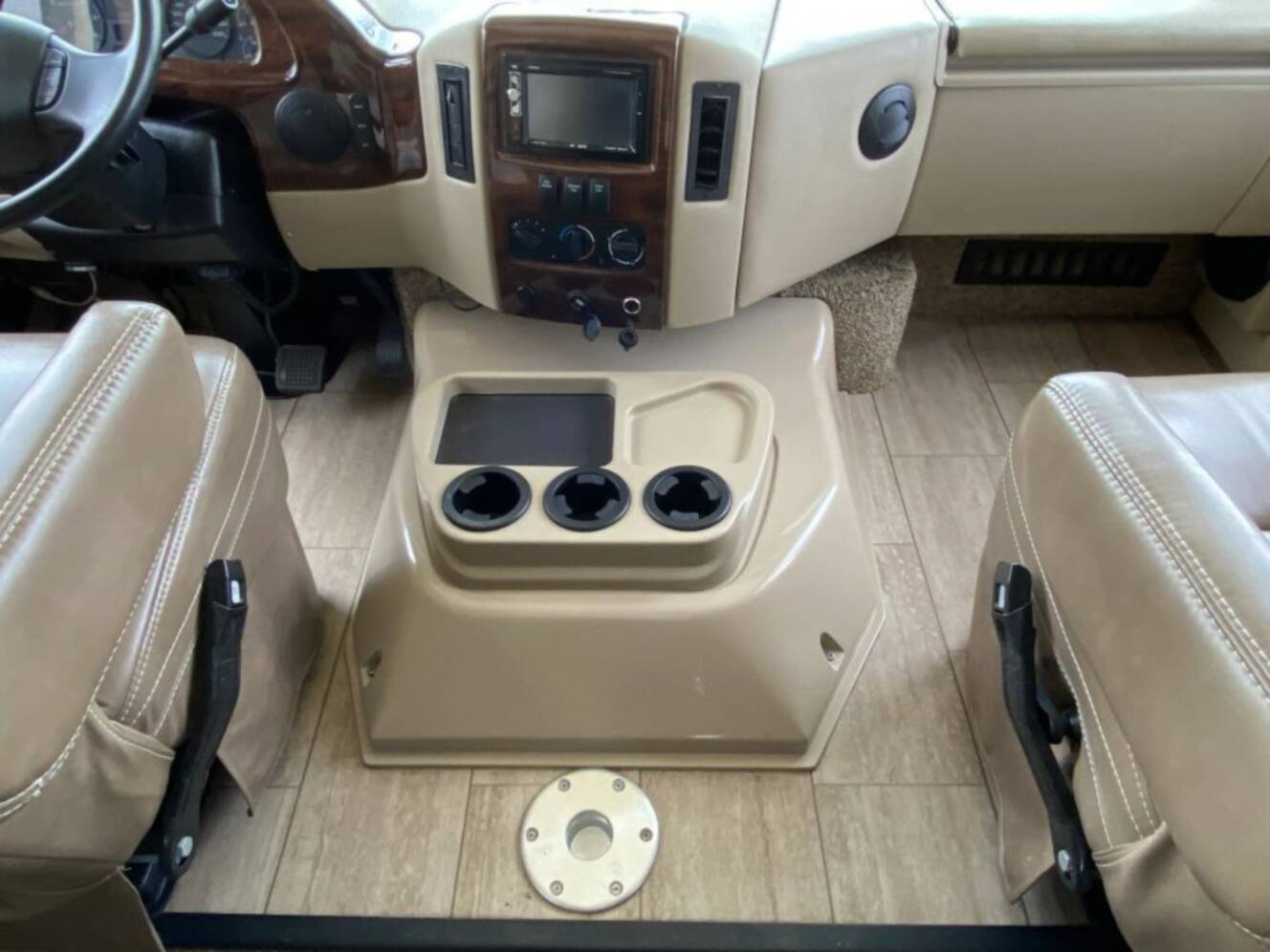 A photo of this 2019 Thor Motor Coach Freedom Traveler A27
