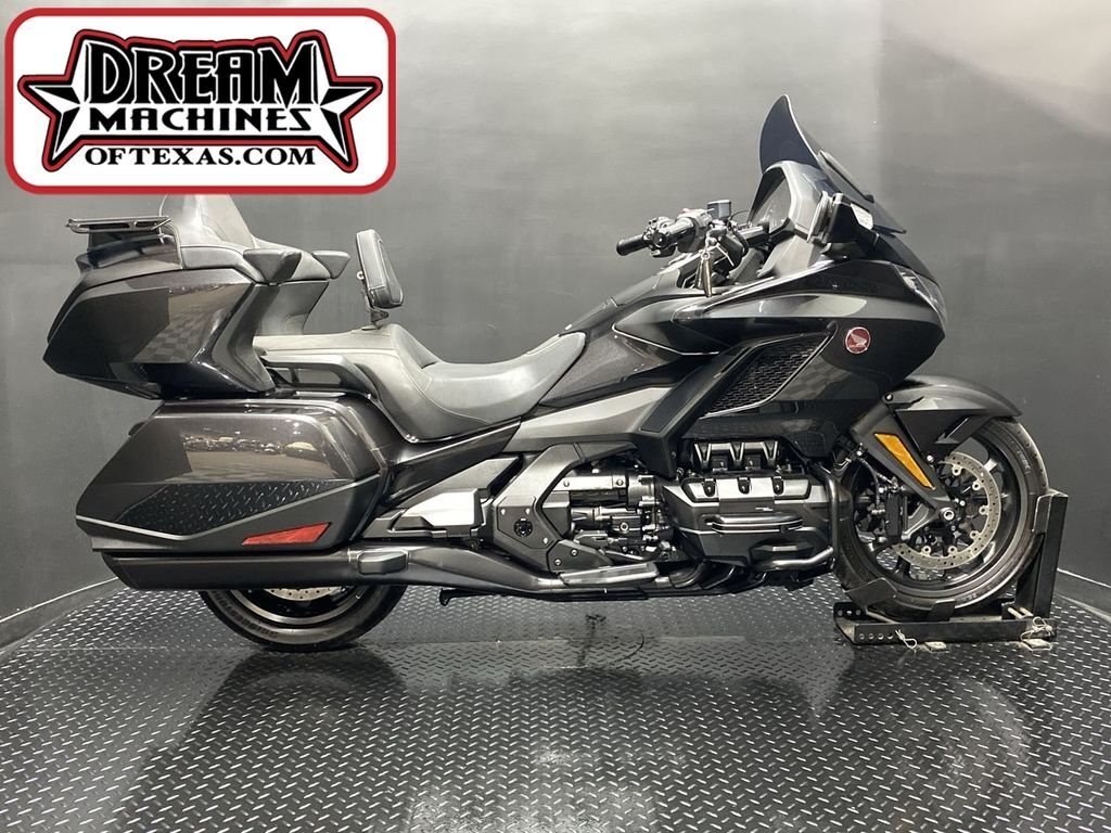 2022 Honda® Gold Wing Tour 1800 TOUR in Farmers Branch, TX