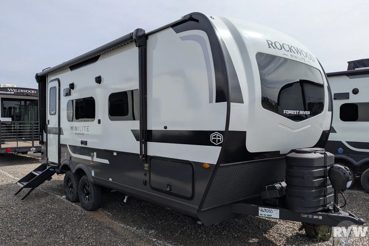 2026 Forest River Rockwood Mini Lite 2109S in mansfield OH