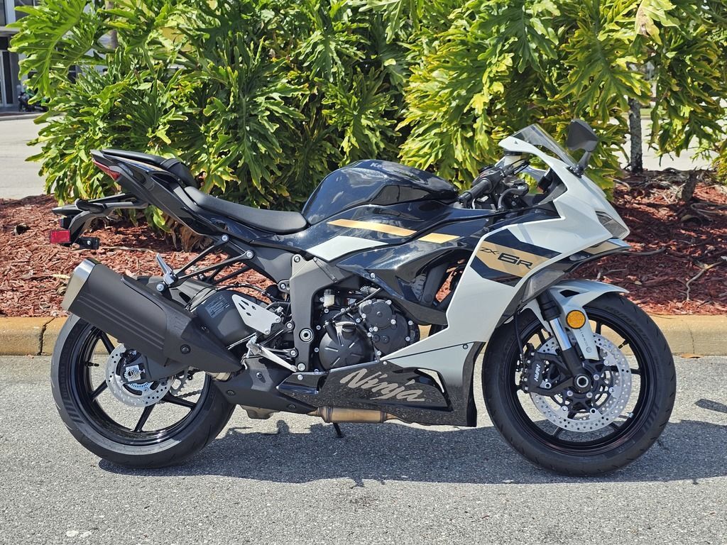 2026 Kawasaki Ninja® ZX -6R ABS ABS in Lakeland, FL