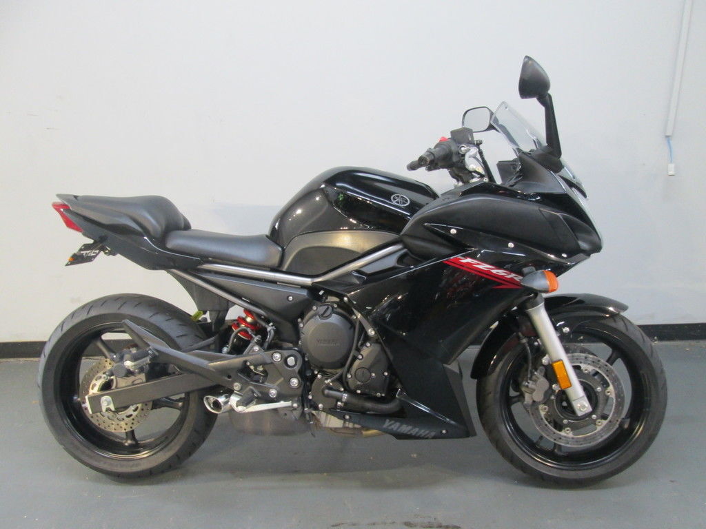 2011 Yamaha FZ6R R in Lewis Center, OH