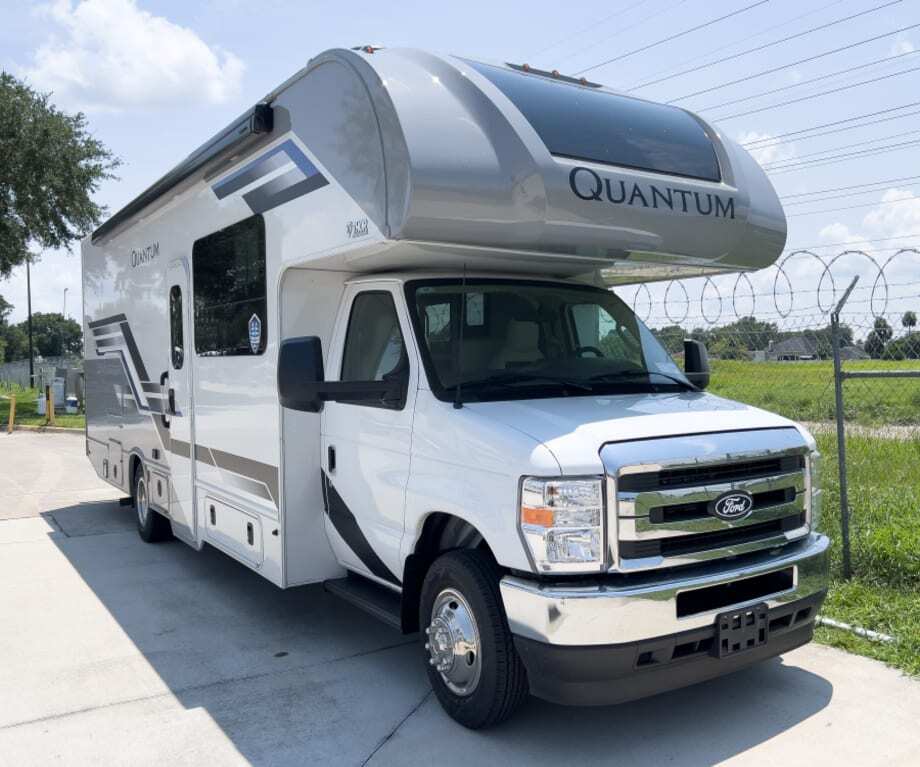 2027 Thor Motor Coach QUANTUM KW29 in sanford FL