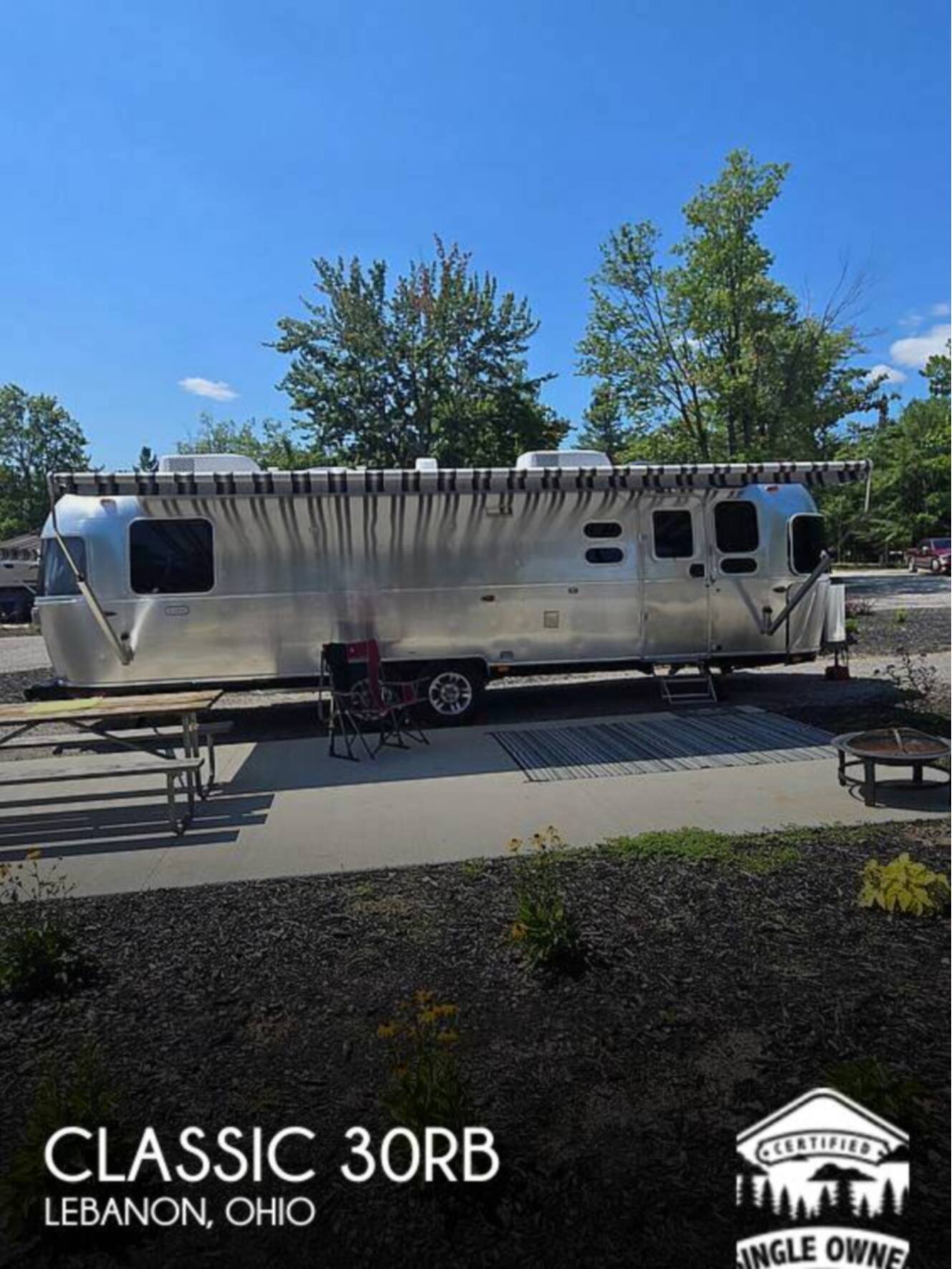 A photo of this 2025 Airstream Classic 30RB