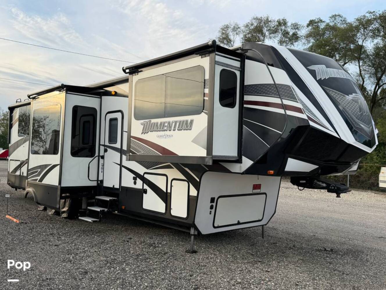 A photo of this 2017 Grand Design Momentum 376TH