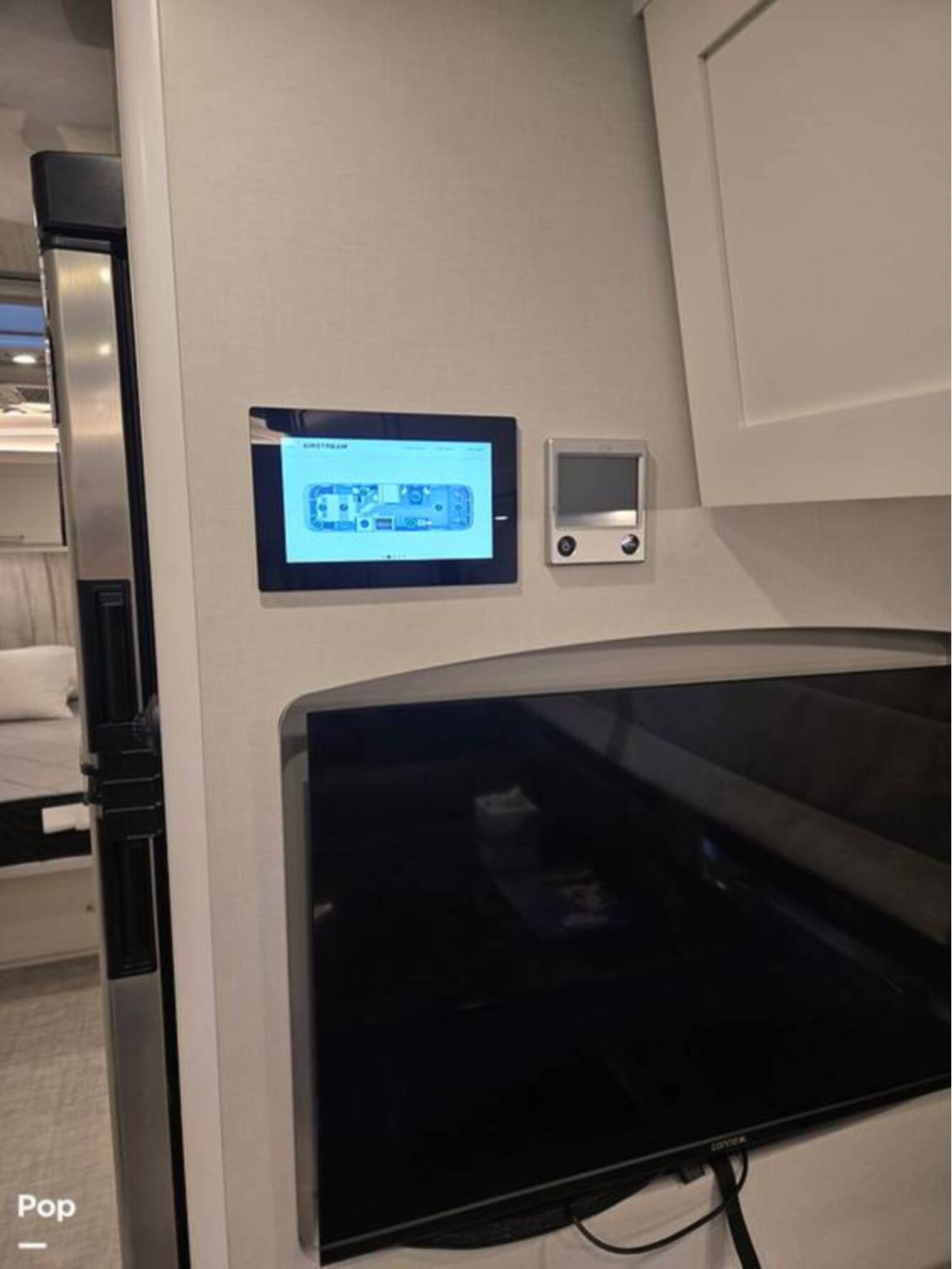 A photo of this 2025 Airstream Classic 30RB
