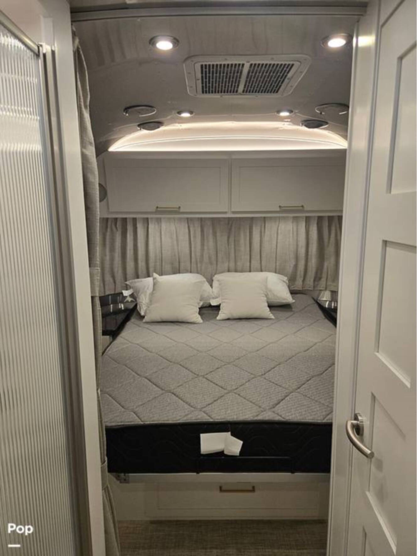 A photo of this 2025 Airstream Classic 30RB