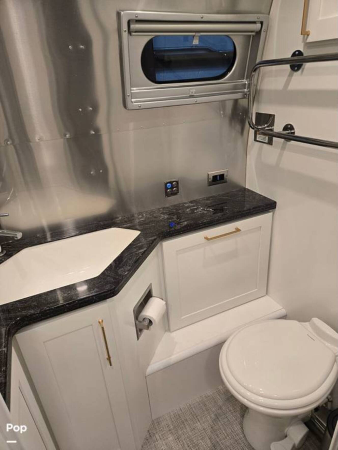 A photo of this 2025 Airstream Classic 30RB
