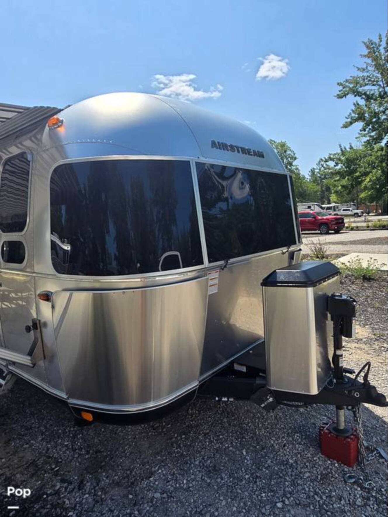 A photo of this 2025 Airstream Classic 30RB