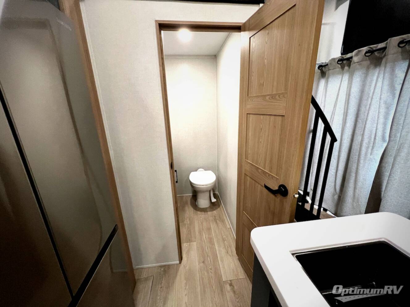 A photo of this 2026 Crossroads Hampton 410PVL