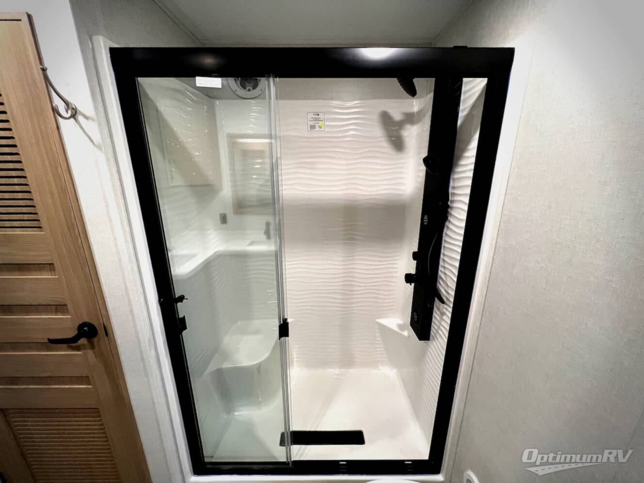 A photo of this 2026 Crossroads Hampton 410PVL