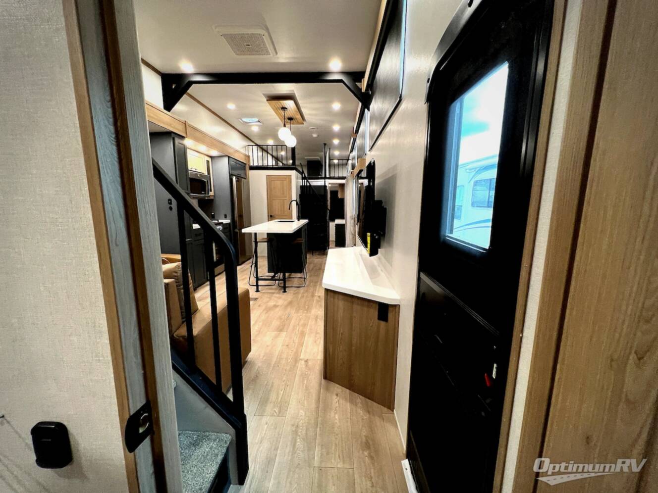 A photo of this 2026 Crossroads Hampton 410PVL