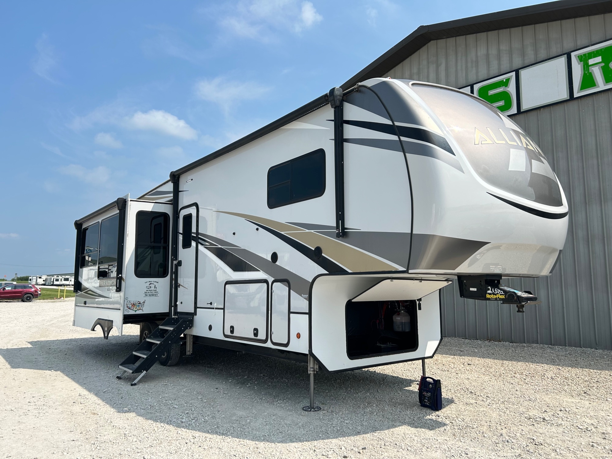 2021 Alliance Paradigm 310RL RV