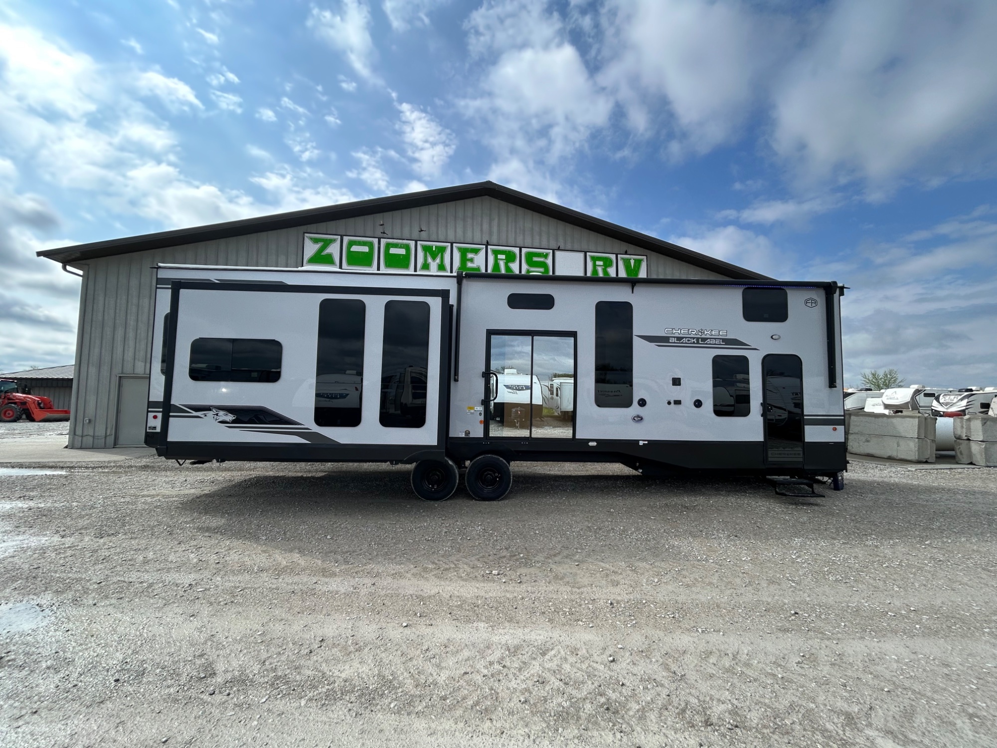 2026 Forest River Cherokee Timberwolf 39DLBL in lamoni IA