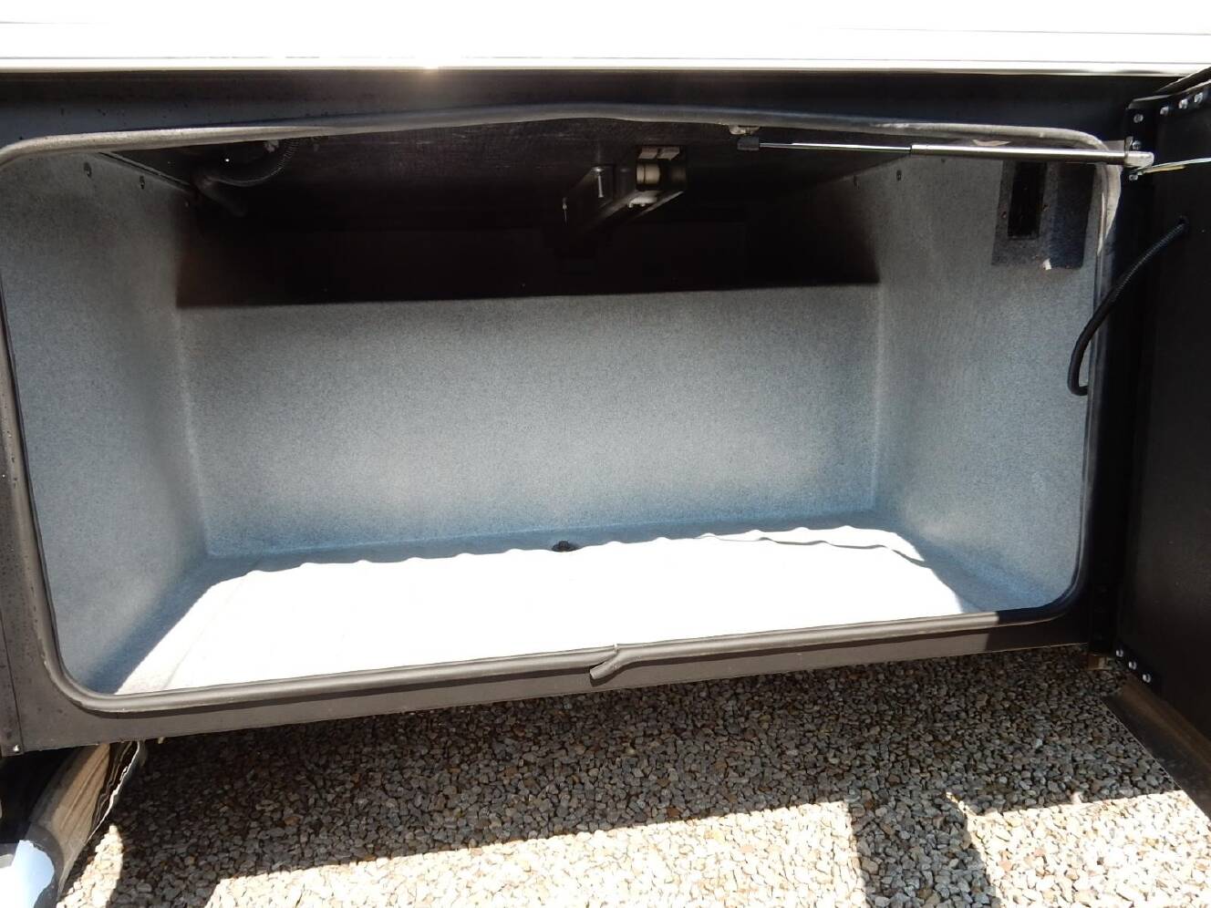 A photo of this 2027 Dynamax DX3 34KD