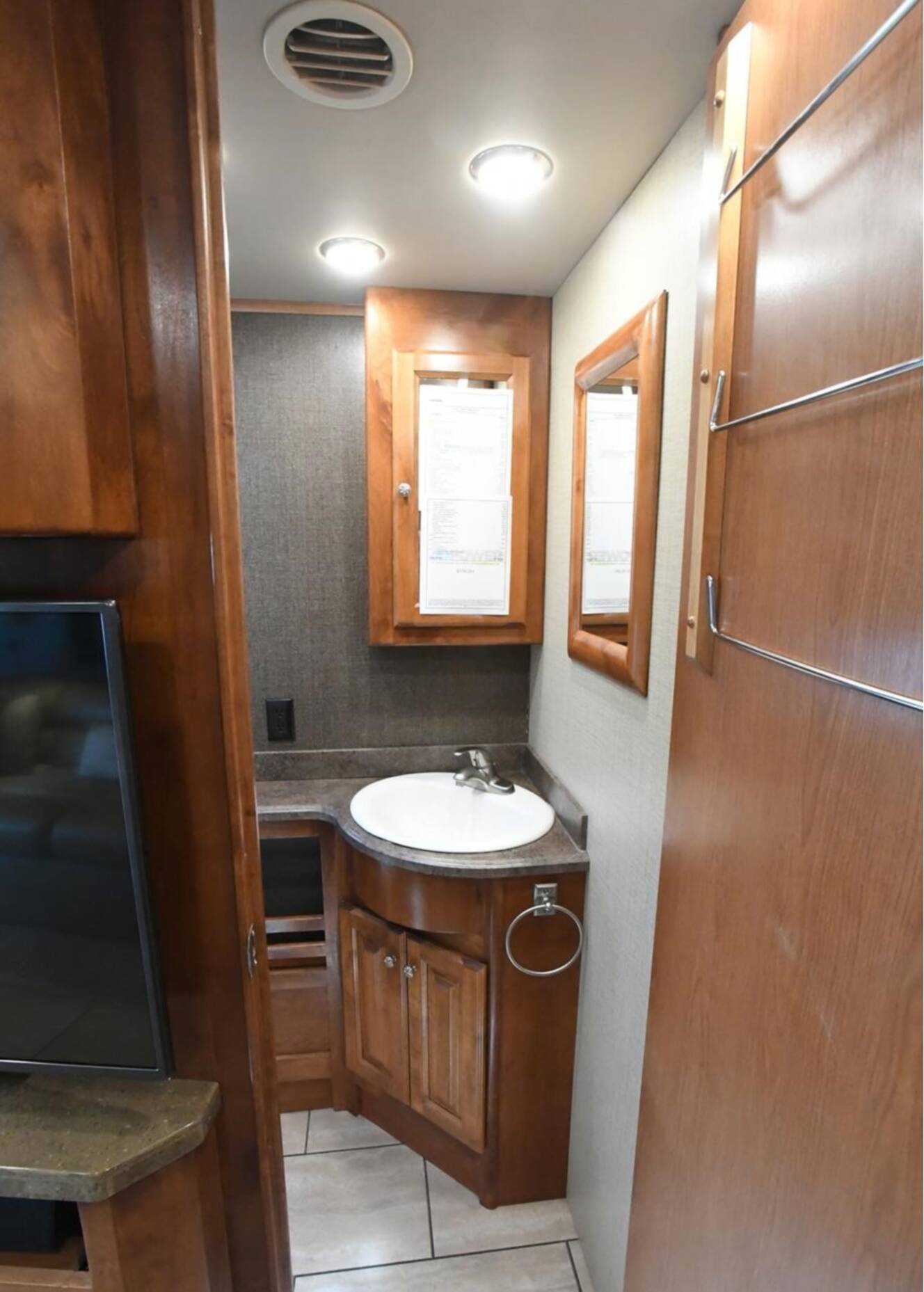 A photo of this 2016 Tiffin ALLEGRO OPEN ROAD 36LA