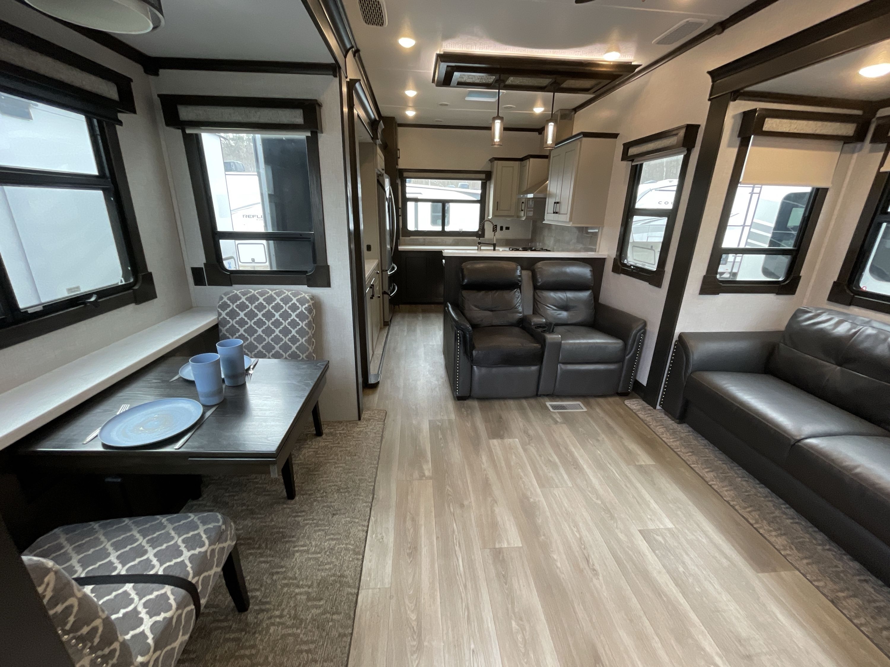 2021 Crossroads REDWOOD 4001LK in chichester NH