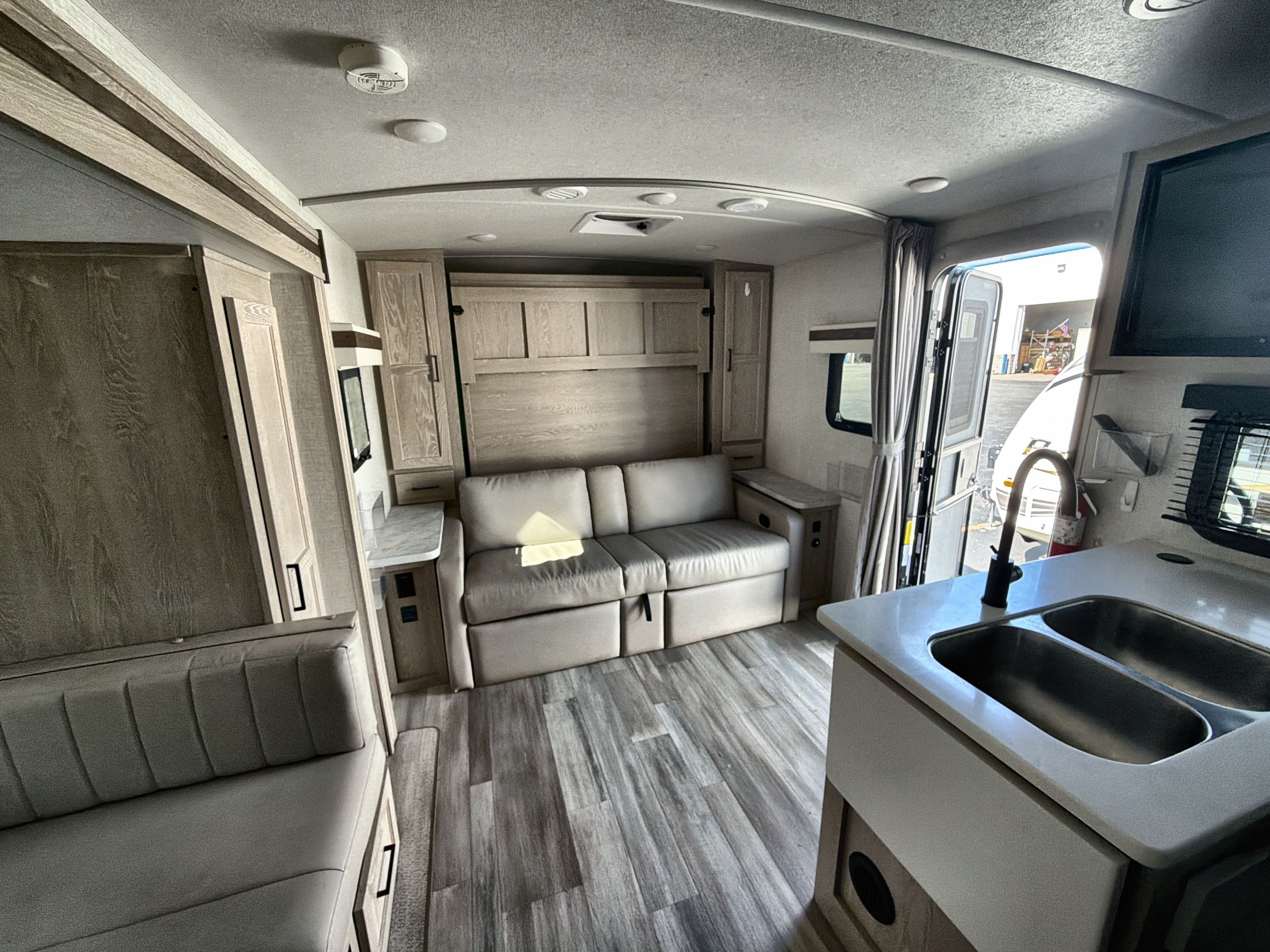 2023 Forest River ROCKWOOD MINI LITE 2509S in churchville NY