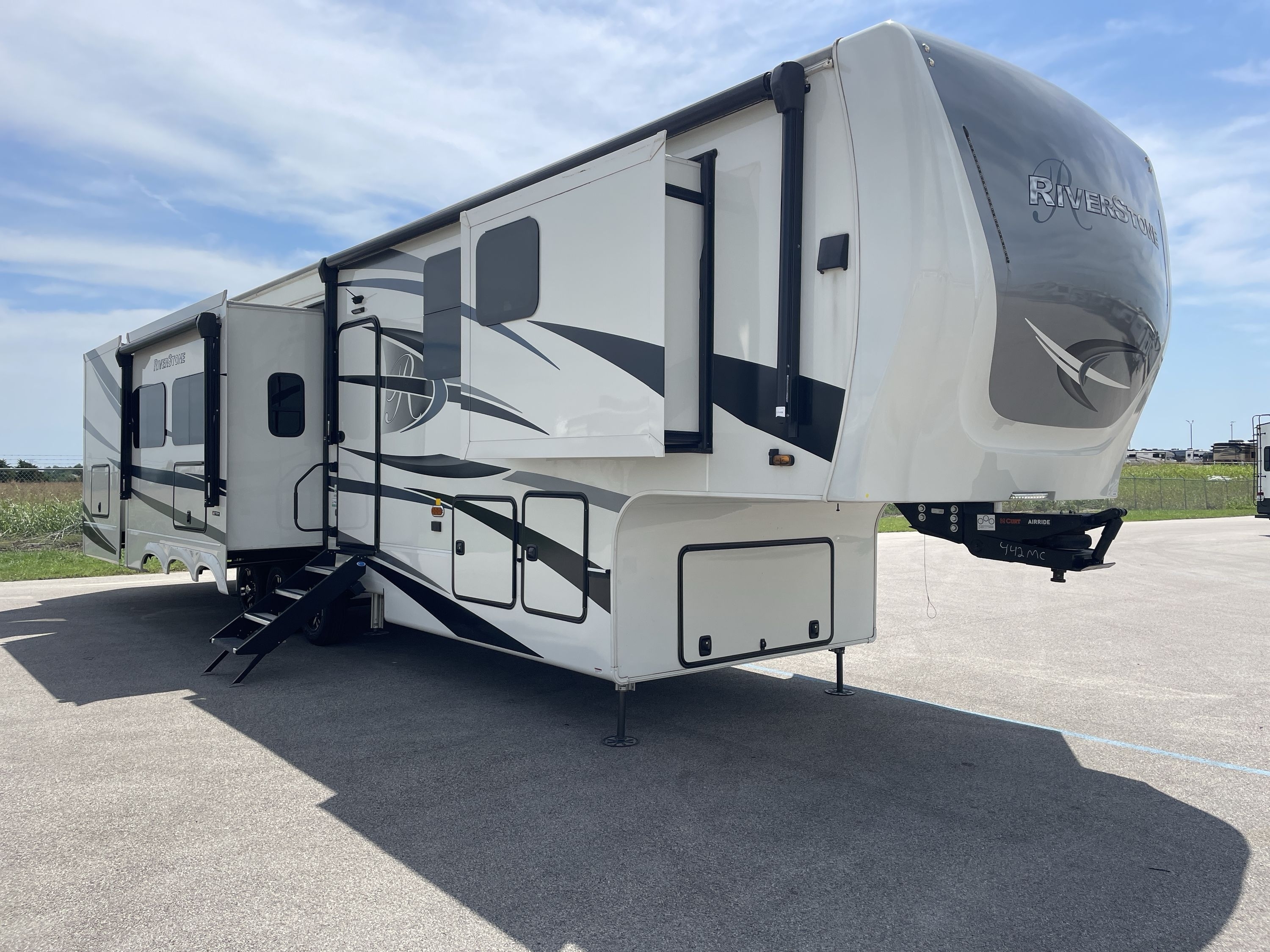 2023 Forest River RIVERSTONE 442MC RV