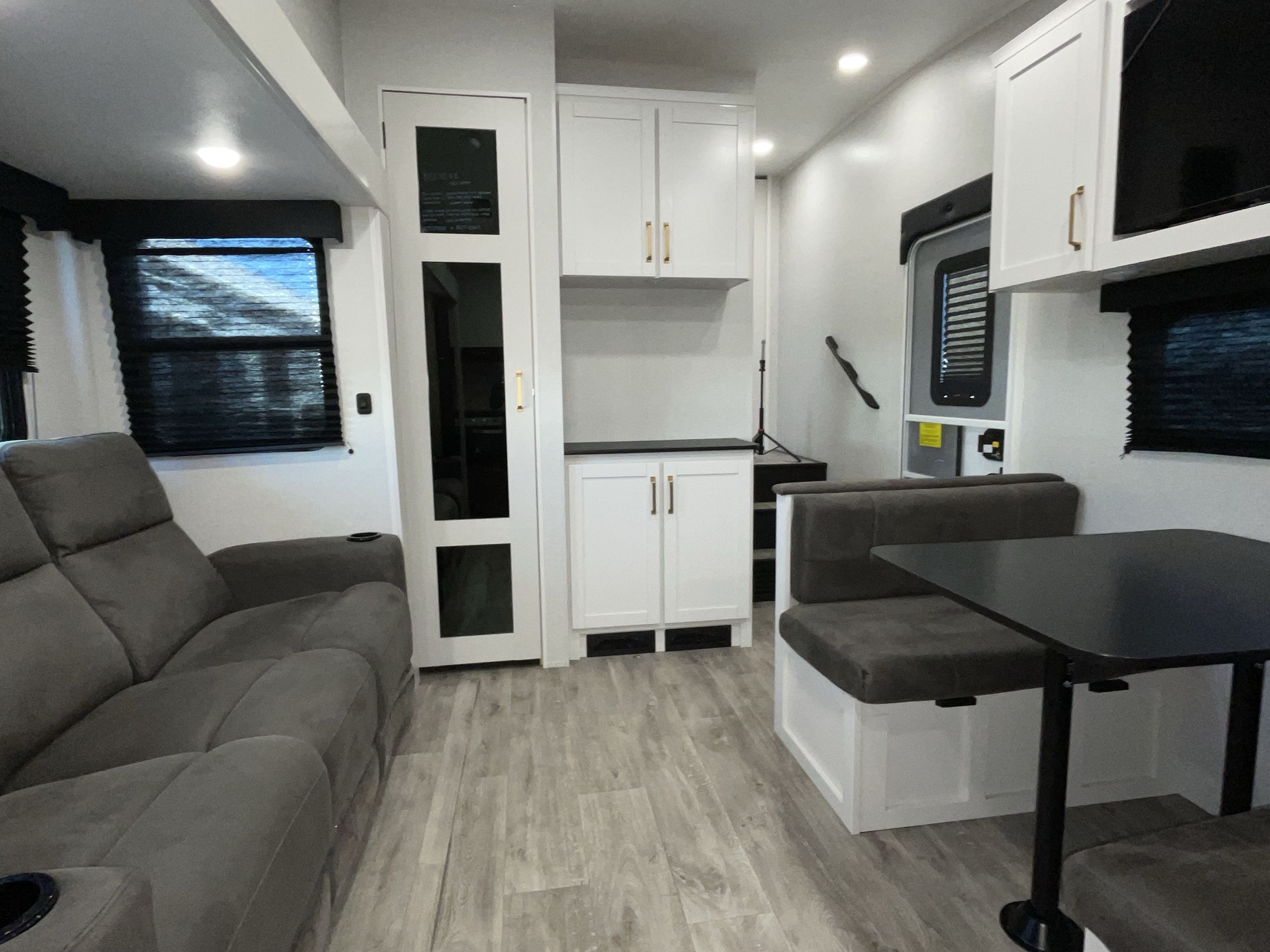 2026 Jayco EAGLE SLE 24MLE in golden CO