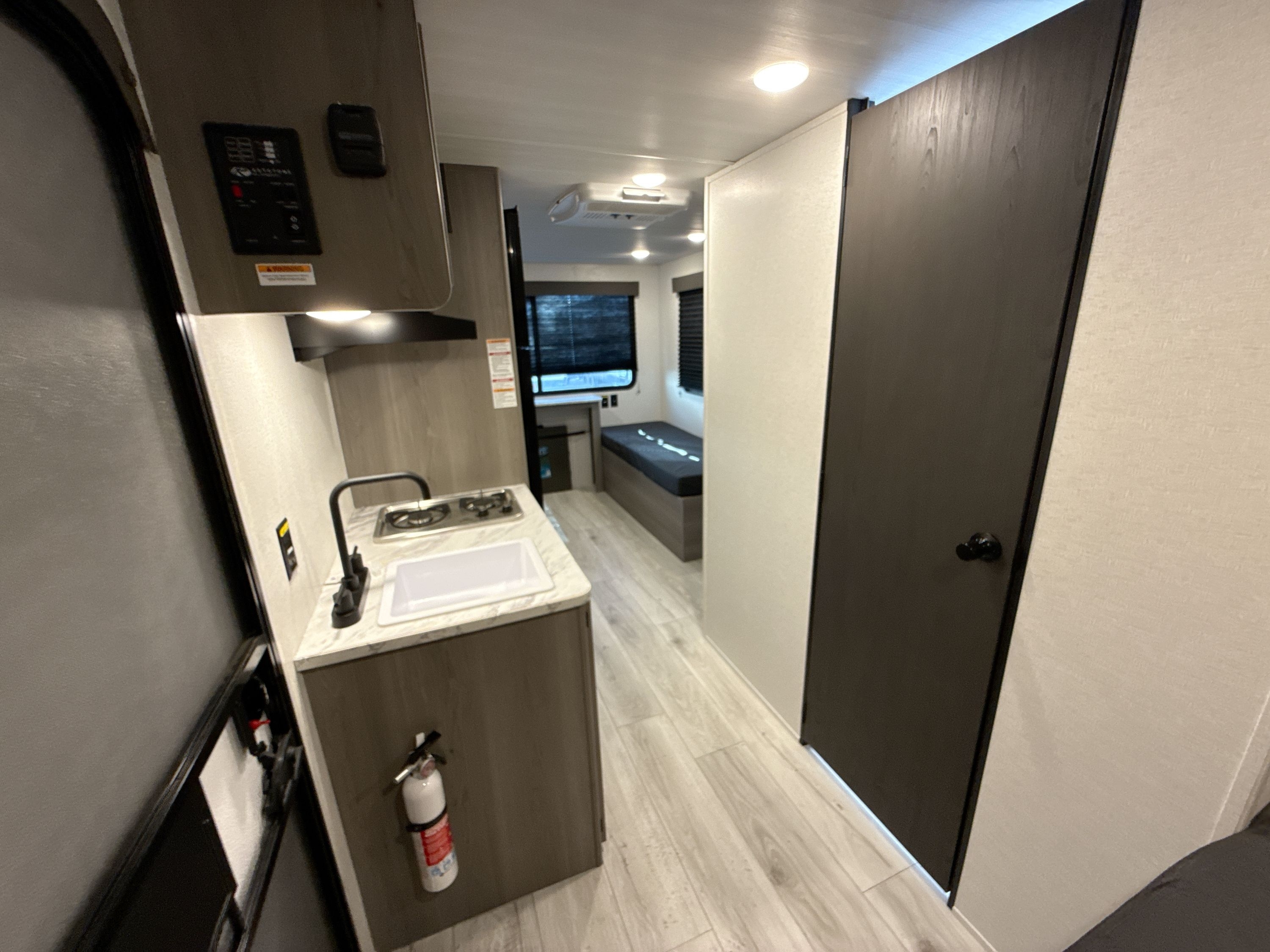2025 Keystone HIDEOUT SPORT 220BH in georgetown KY