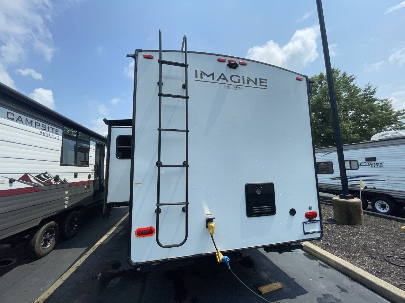 A photo of this 2026 Grand Design IMAGINE 2800BH