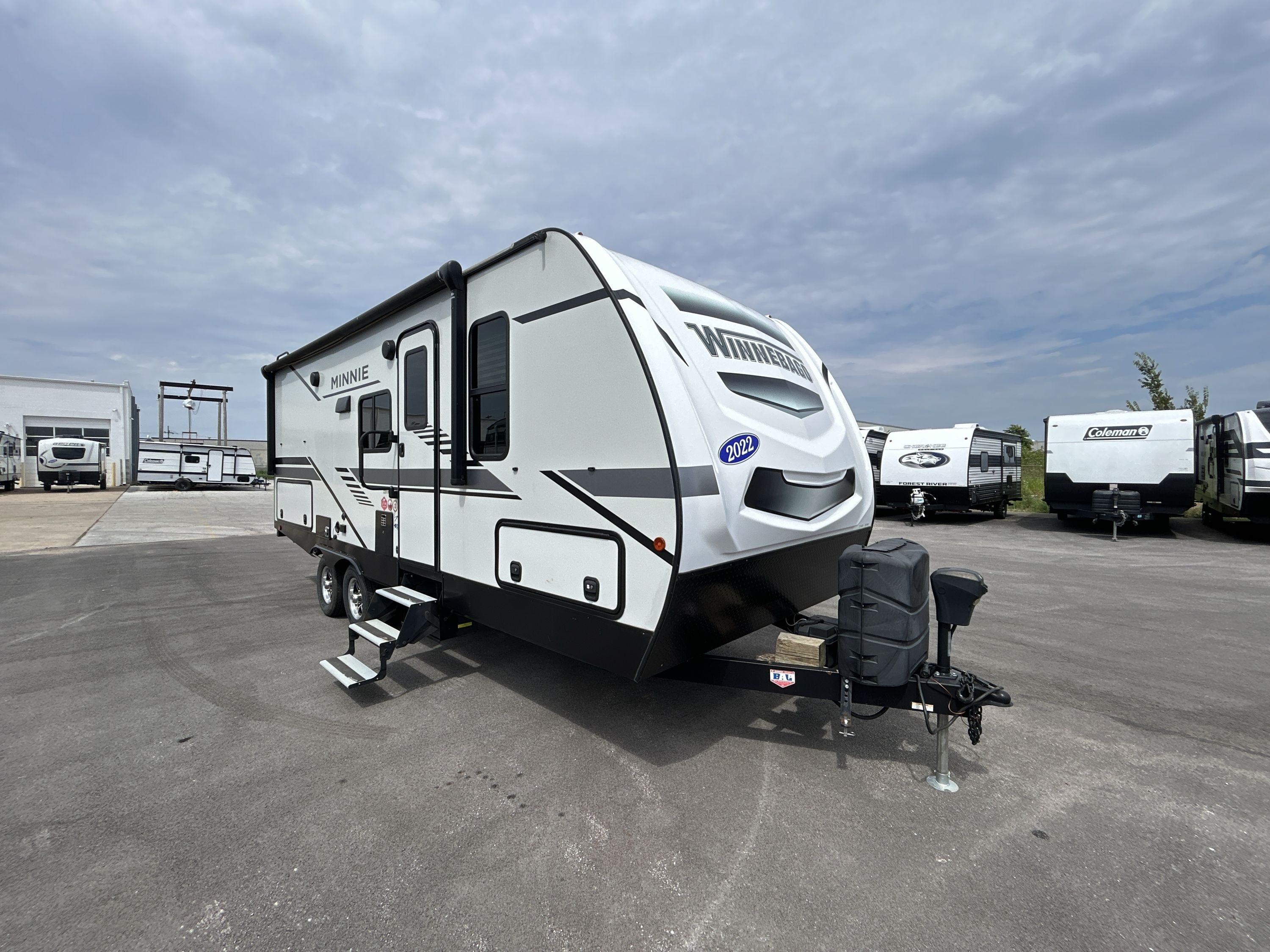 2022 Winnebago MINNIE 2201MB in springfield MO