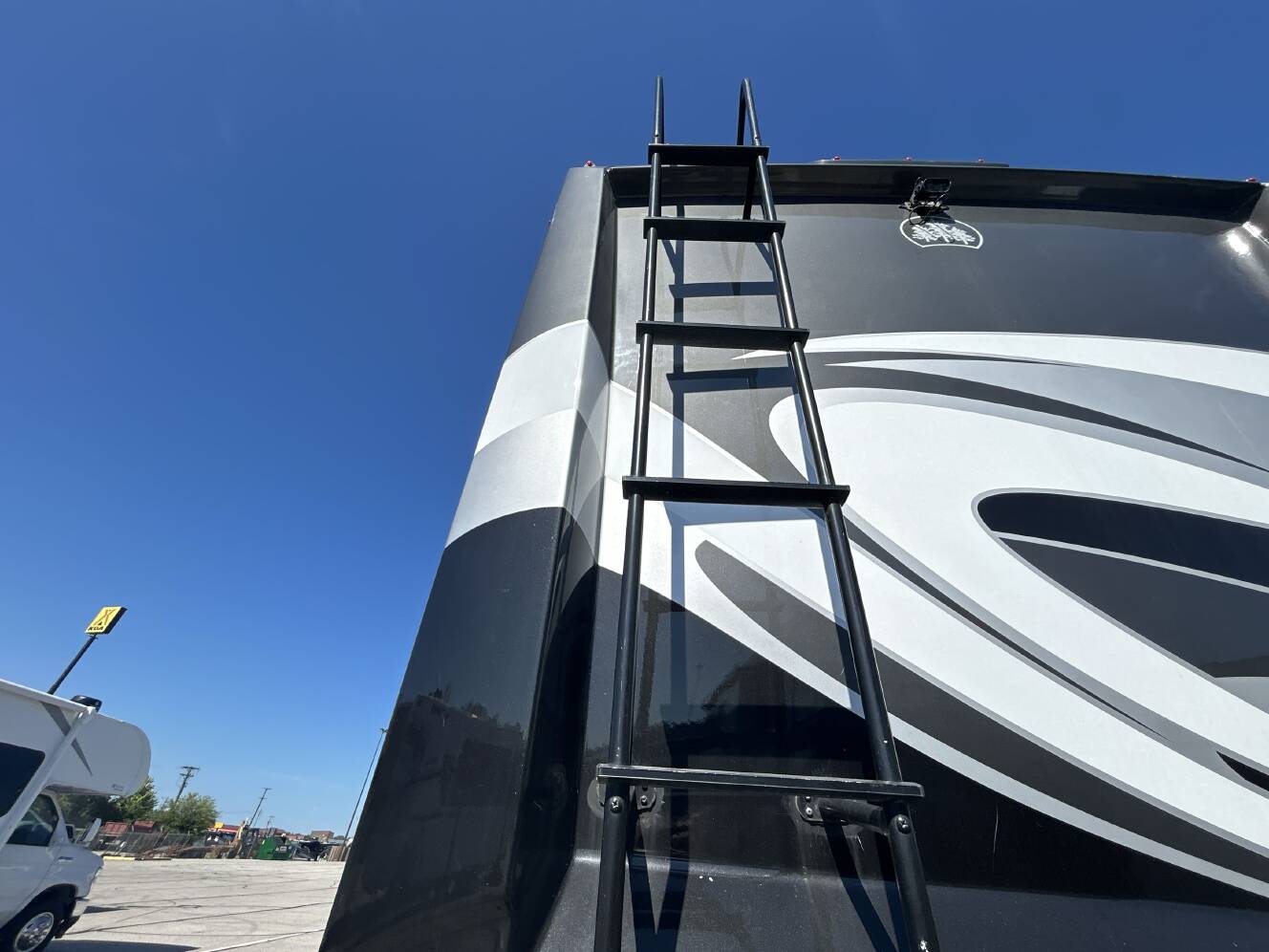 A photo of this 2019 Crossroads REDWOOD 3941FL