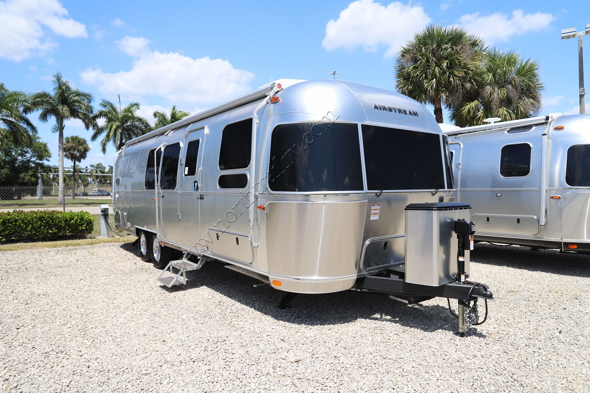 2026 Airstream Flying Cloud 30FBB in ft. myers FL