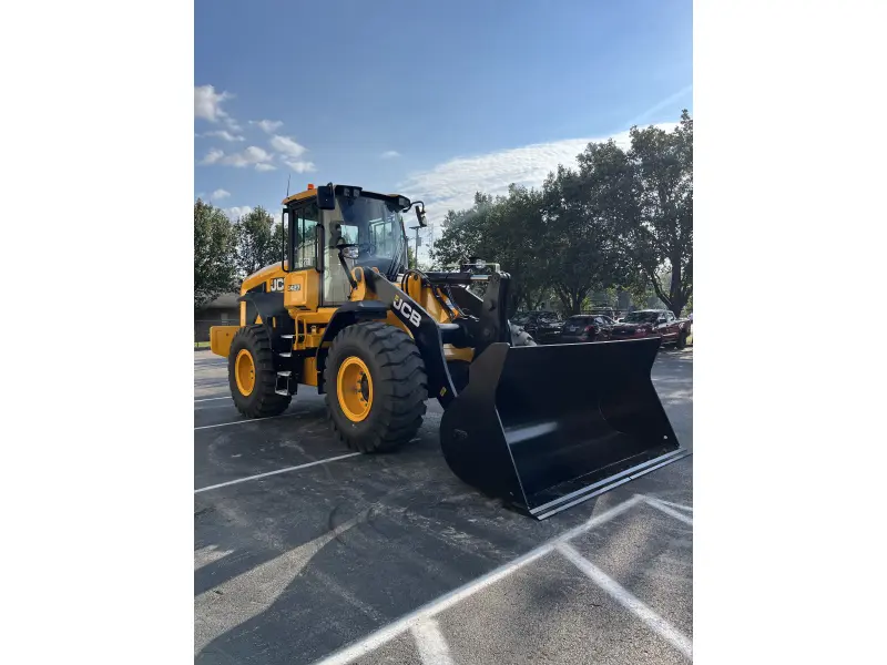 2026 JCB 427