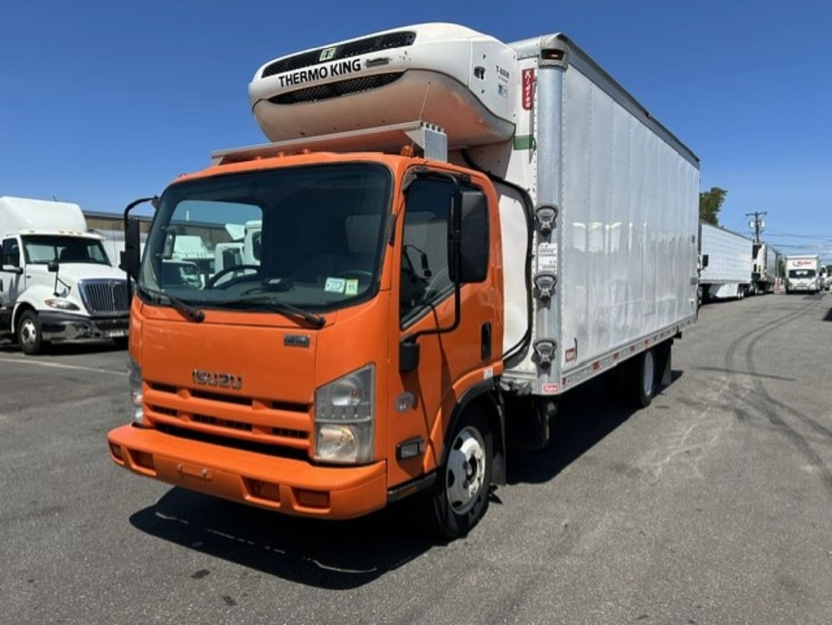 2020 ISUZU NQR in Farmingdale, NY