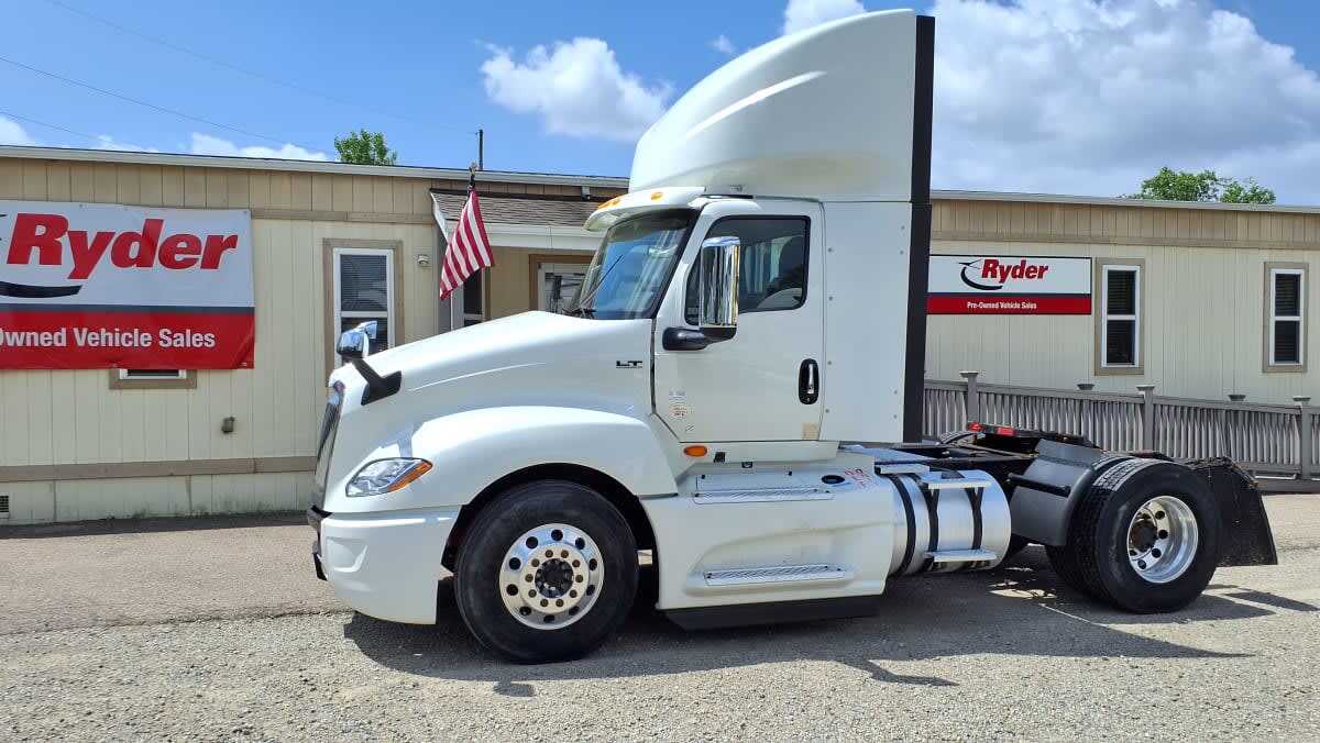 2020 INTERNATIONAL LT625 DAYCAB S/A in Cincinnati, OH