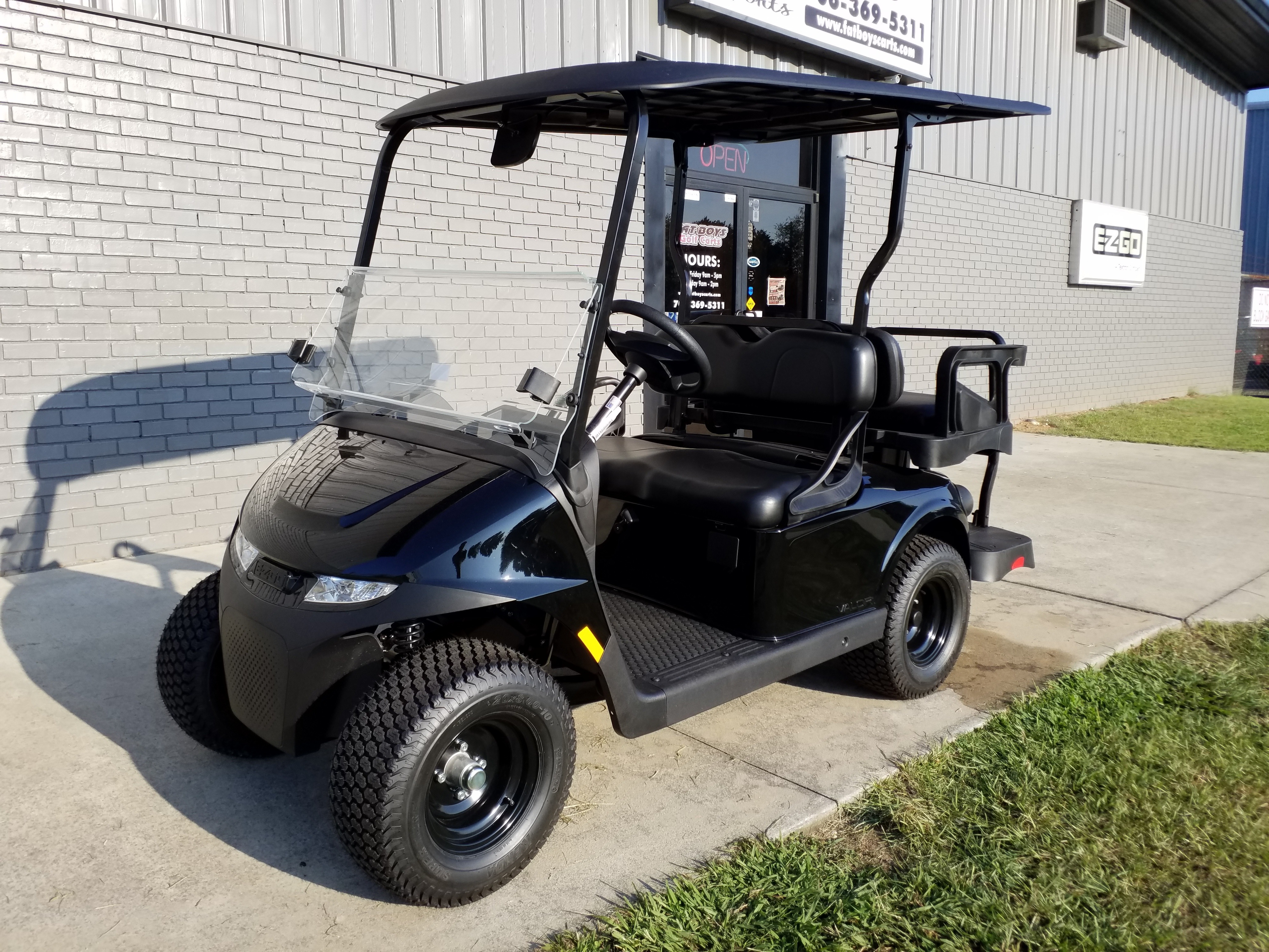 2027 E-Z-Go RXV 4 Valor S 13.5-hp Gas in covington GA