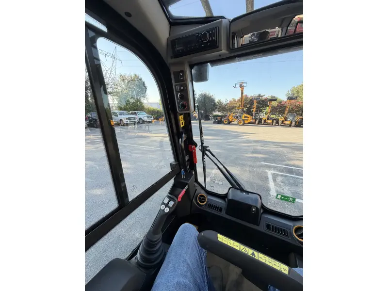 2026 JCB 400T