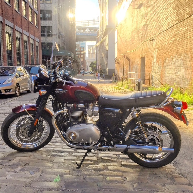 2017 Triumph BONNEVILLE T120 BASE BASE in Brooklyn, NY