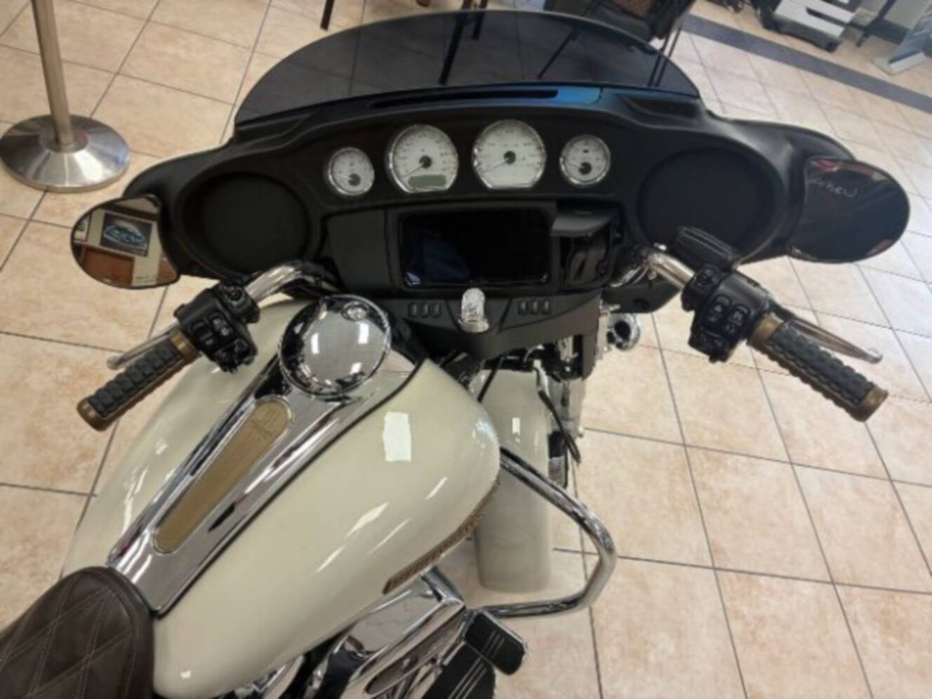 A photo of this 2022 Harley-Davidson STREET GLIDE FLHXSE