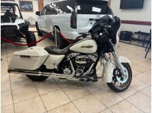 History of the Harley-Davidson Street Glide image