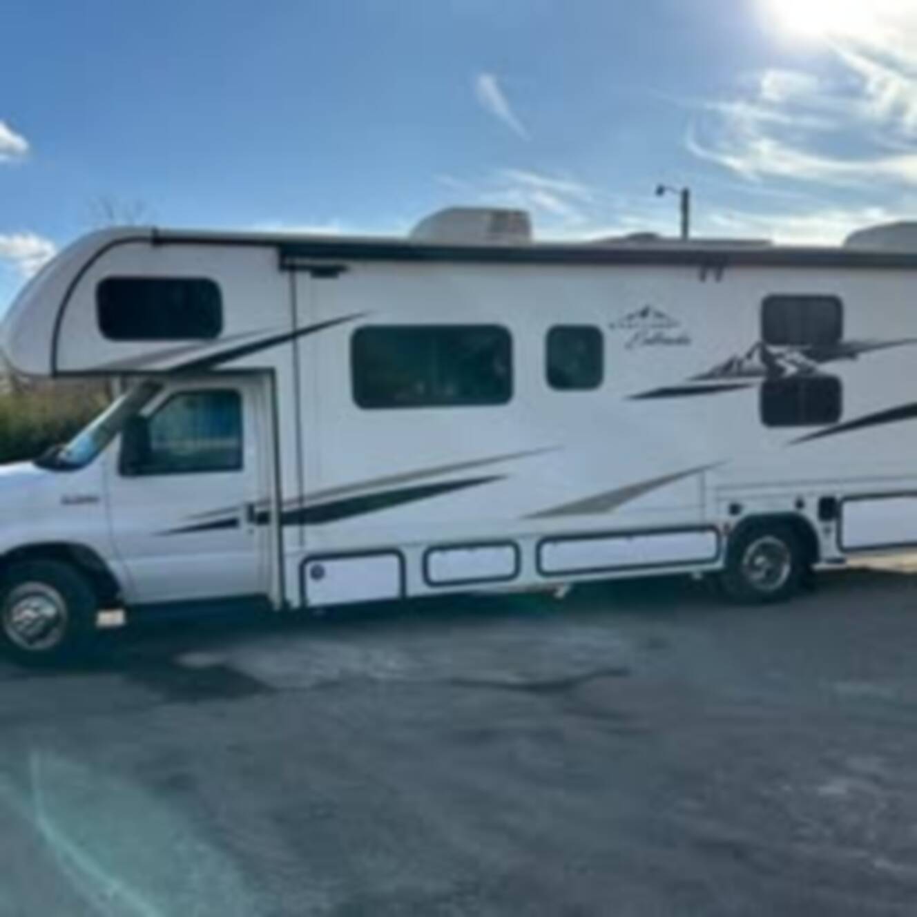 A photo of this 2024 East To West ENTRADA 3100 FB