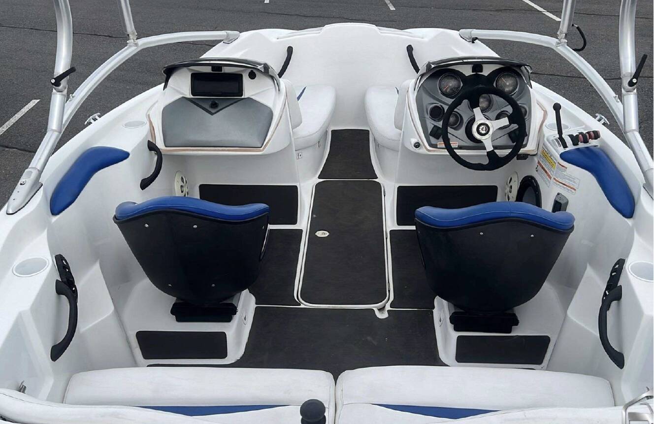 A photo of this 2006 Sea-Doo SPEEDSTER TWIN
