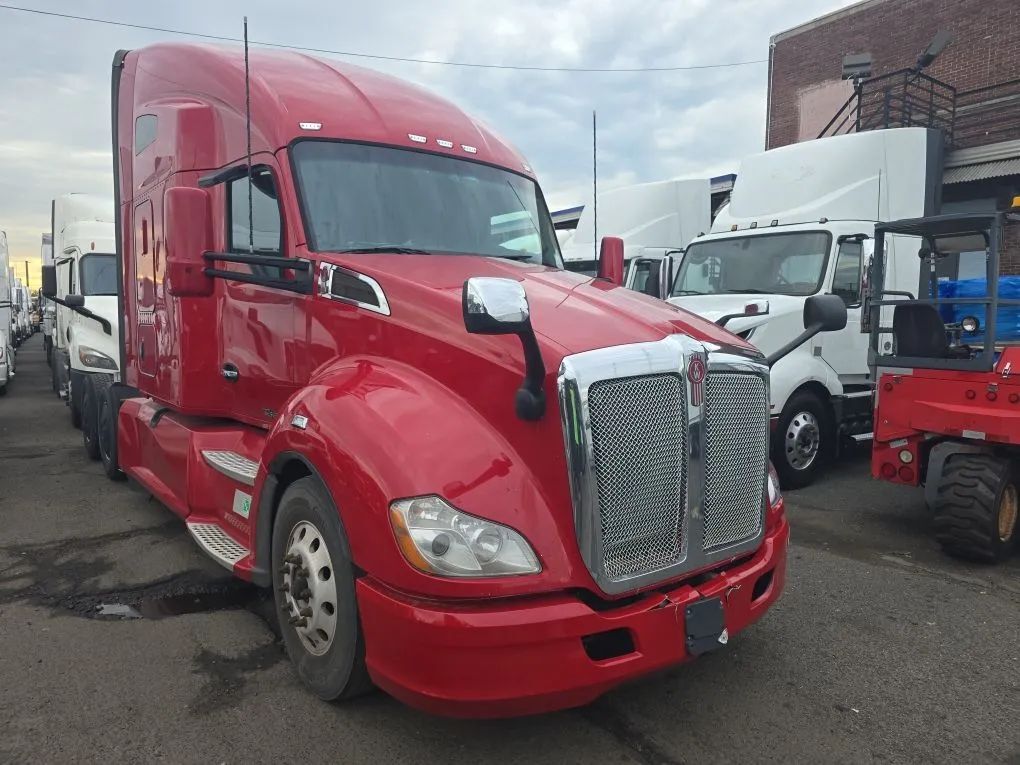 2022 Kenworth T600 in Linden, NJ