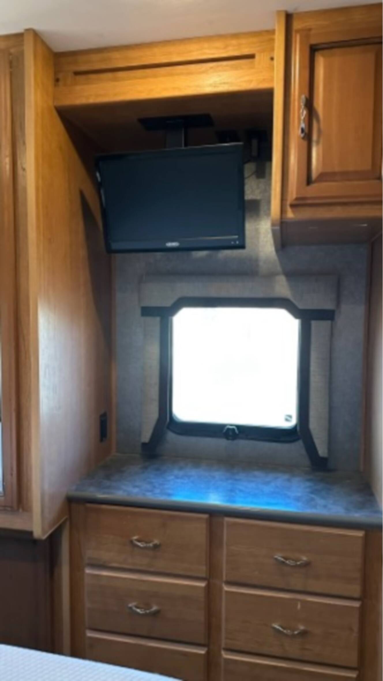 A photo of this 2016 Fleetwood STORM 32V