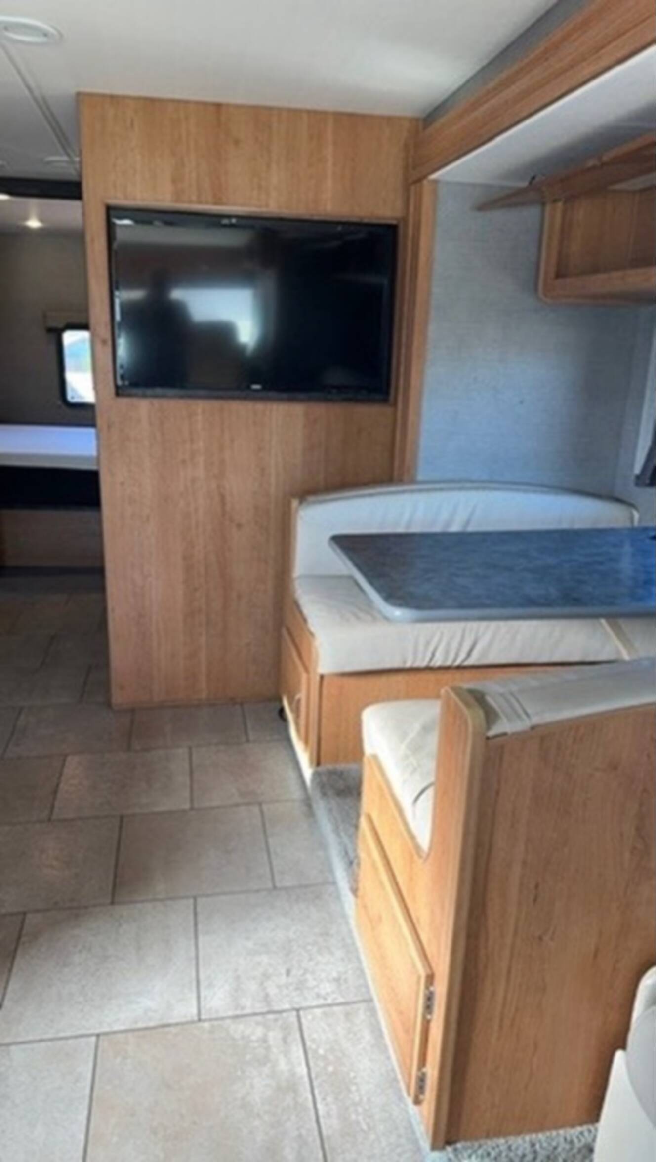 A photo of this 2016 Fleetwood STORM 32V