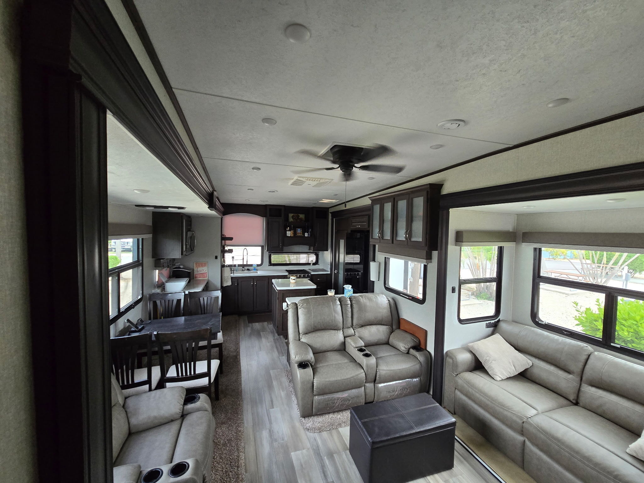 2022 Coachmen BROOKSTONE 374RK in key west FL