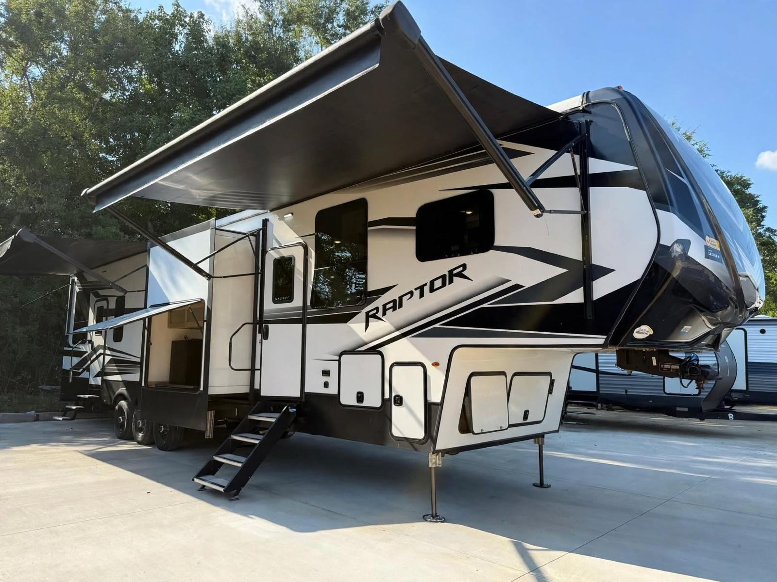 2022 Keystone RAPTOR 423 in porter TX