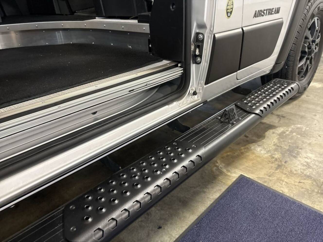 A photo of this 2025 Airstream Rangeline BASE PT