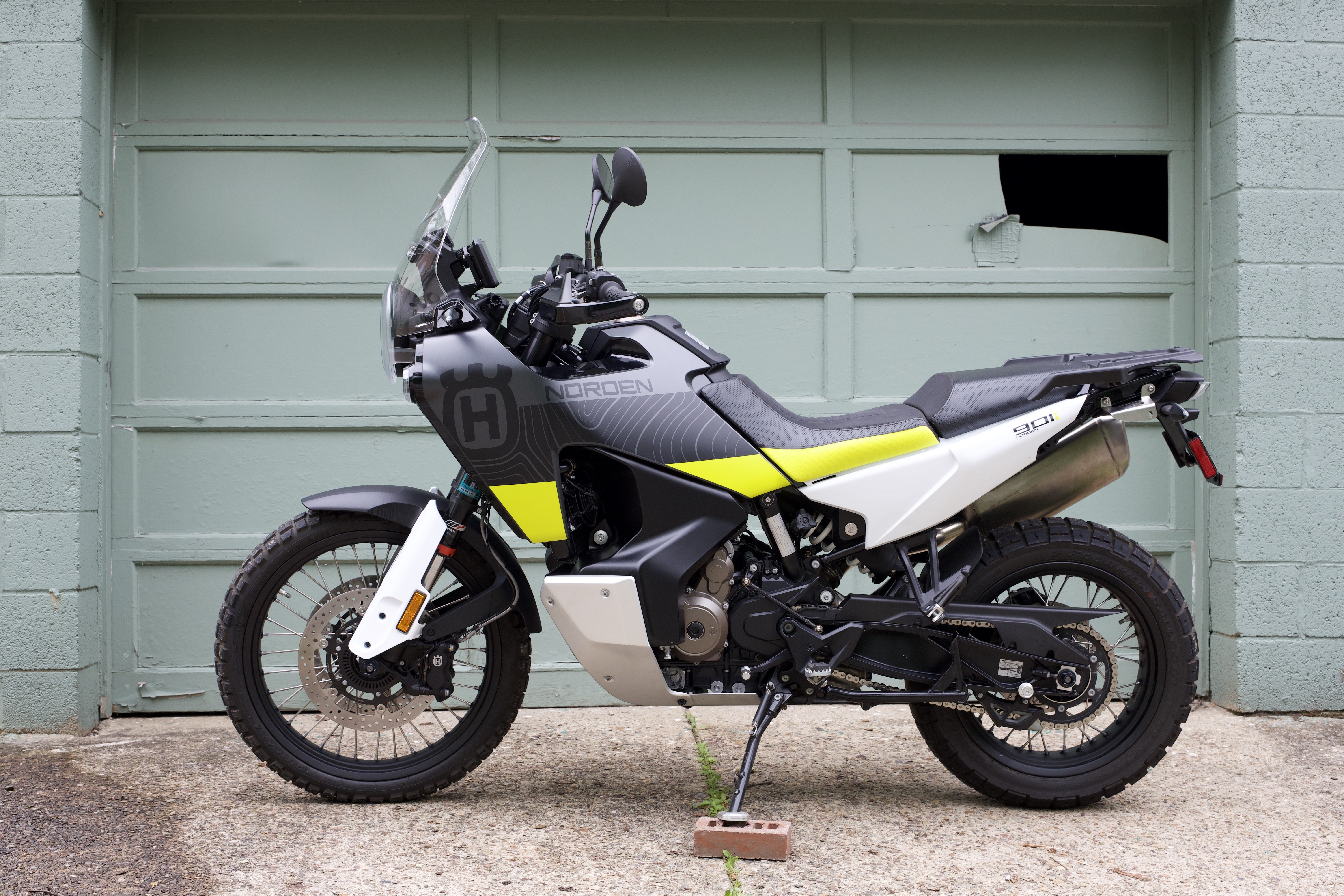 2023 Husqvarna NORDEN 901 in pittsburgh PA