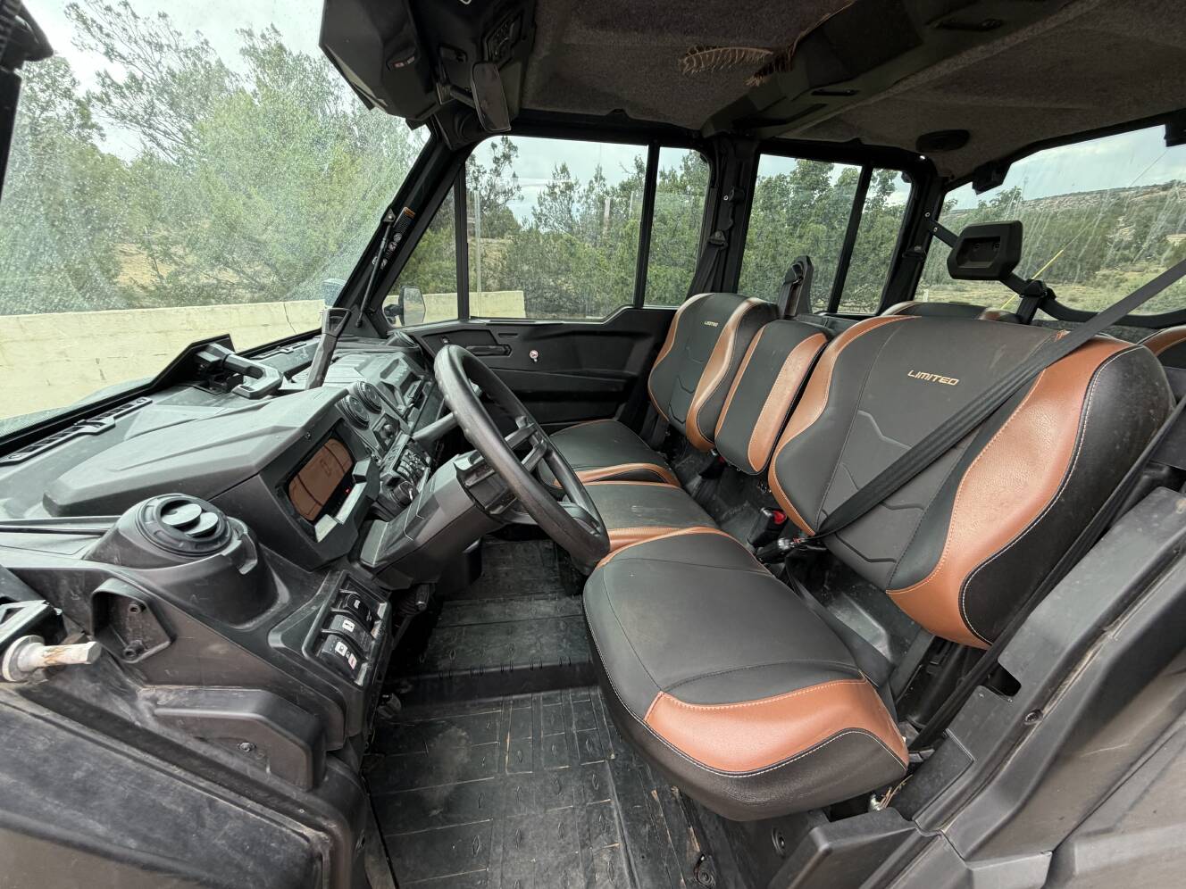 A photo of this 2023 Can-Am DEFENDER MAX DPS CAB HD10