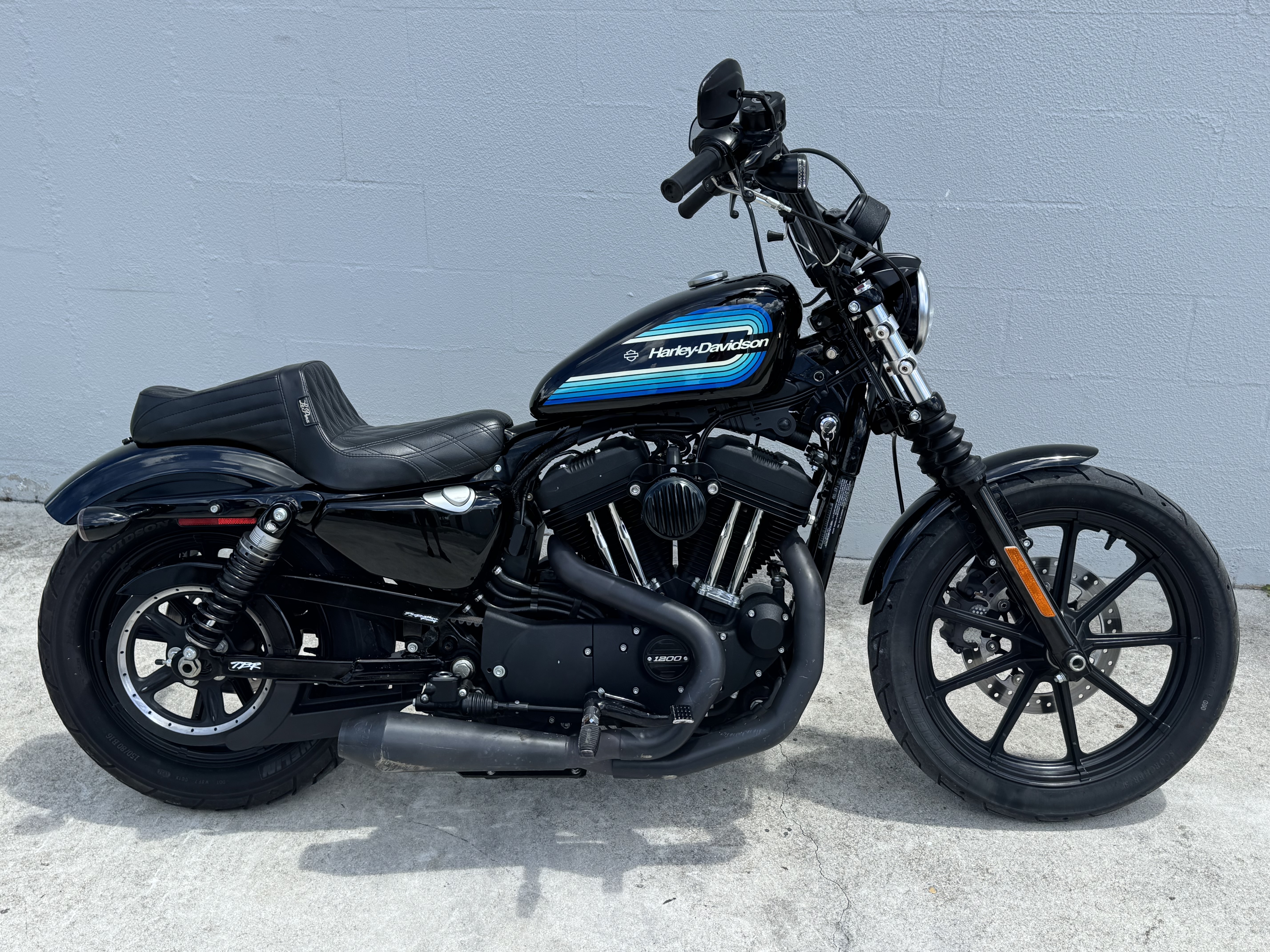 2019 Harley-Davidson SPORTSTER IRON 1200 in Sarasota, FL