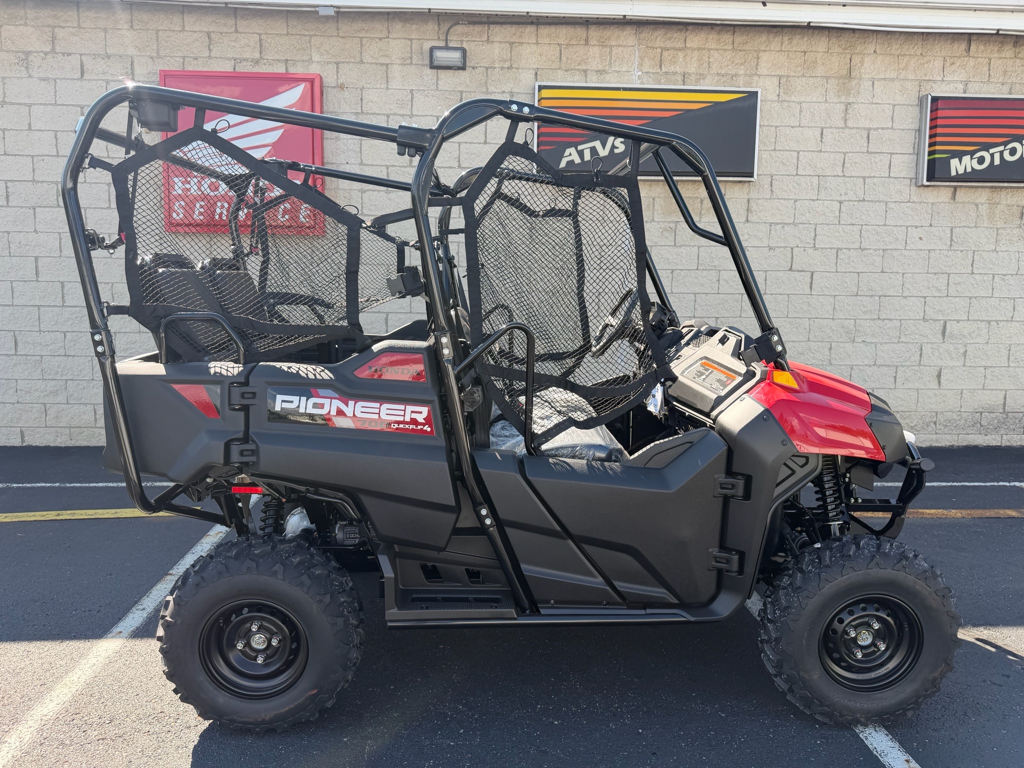 2026 Honda Pioneer 700-4 in massillon OH